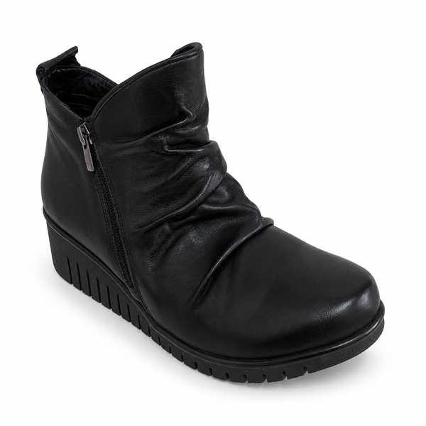 Sala Foley ~ Black ~ Coconut/Tan ~ Leather Boot