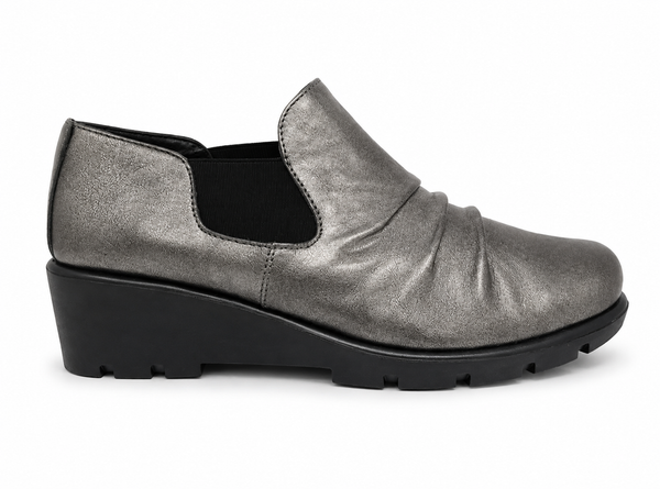 The Flexx Sluppiest ~ Black ~ Gunmetal ~ Leather Wedge