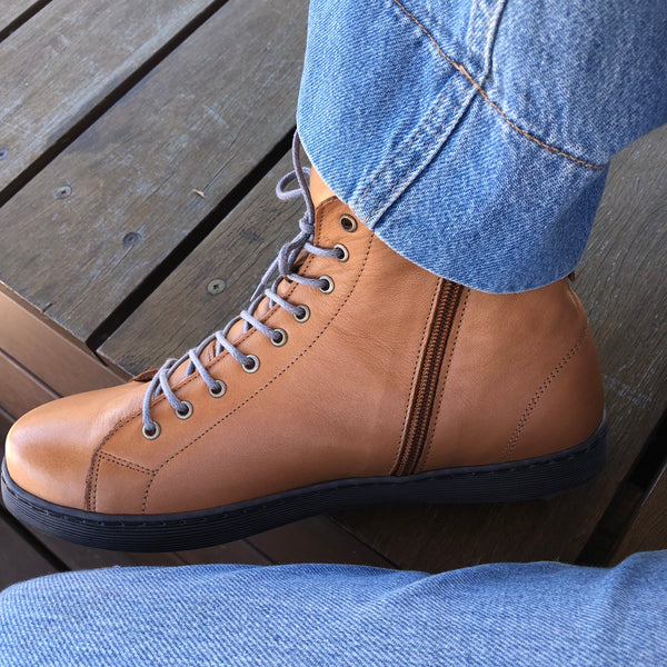 Rilassare Tempo 3 Colours ~ Cognac ~ Elwood ~ Black ~ Leather Boot