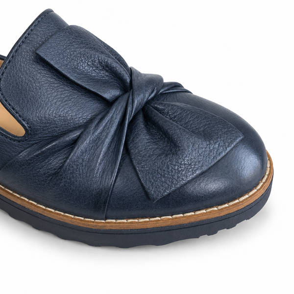 Top End Oclem ~  11 Colours ~ Black ~ Tan ~ Navy ~ Pale Rose ~ Tan Choc Sole ~ Silver ~ Denim ~ White Stripe Multi