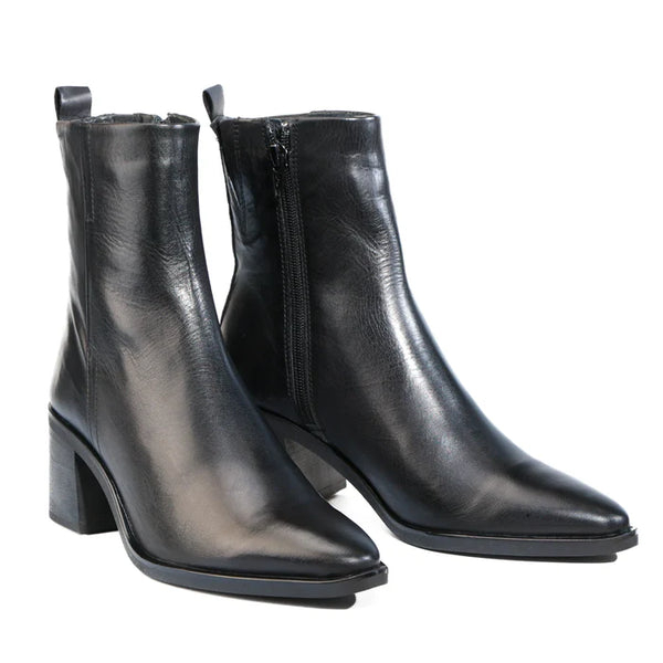 EOS Jonier Boot 2 Colours ~ Black ~ Brandy