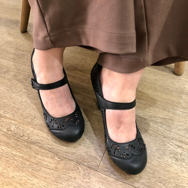 I Love Billy Tanio Smooth Allover Daisy Punch