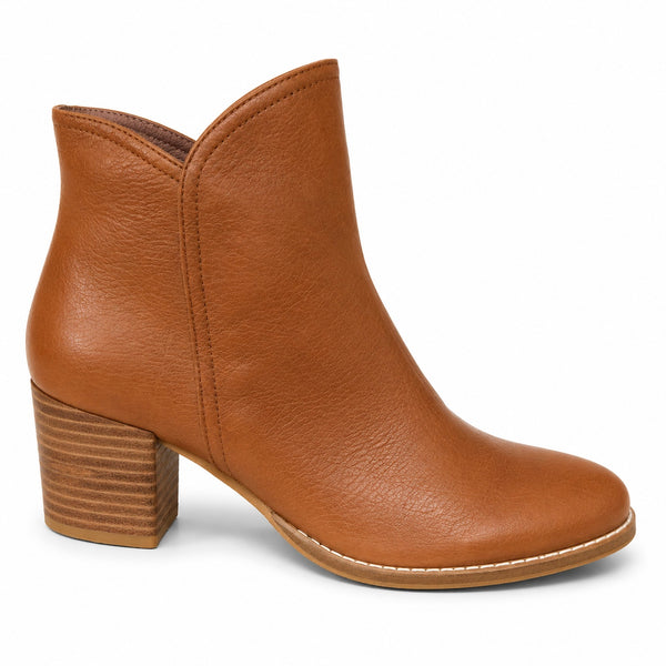Django & Juliette ~ Mockas ~ 4 Colours ~ Black ~ Chocolate Light Suede ~ Almond ~ Cognac