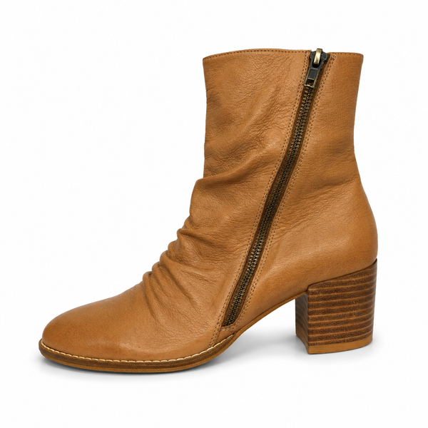 Django & Juliette Mannuel Tan ~ Cappuccino ~ Black ~ Leather Boot
