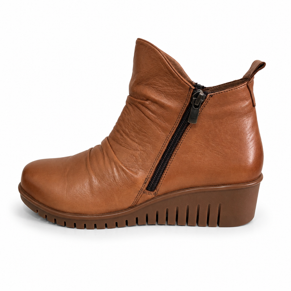 Sala Foley ~ Black ~ Coconut/Tan ~ Leather Boot