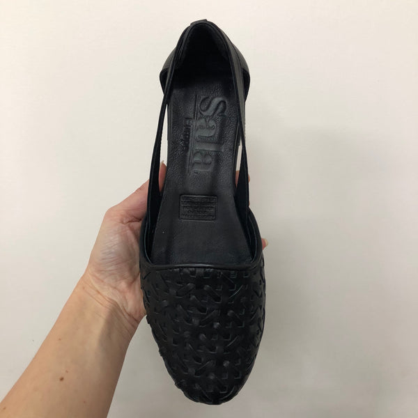 Sala ~ Cressa ~ Black ~ Coconut