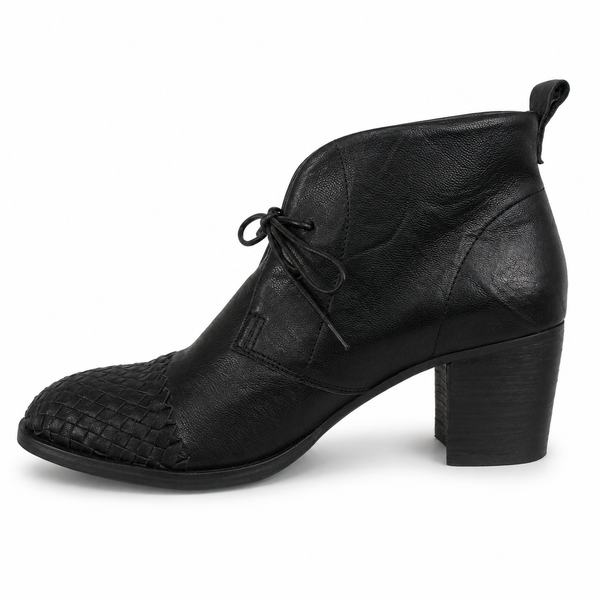 Silent D Waldo Black Shrunken Leather by Django & Juliette