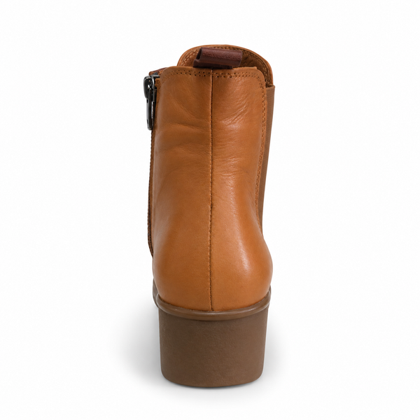 Sala Fox ~ 2 Colours ~ Tan (Coconut) ~ Black