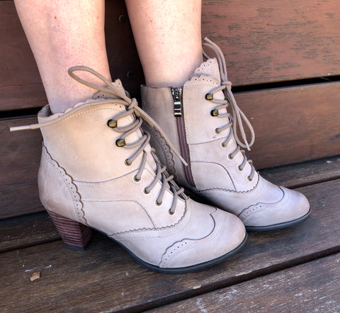 Polly Otis ~ Black ~ Bone ~ Leather with Antique finishes