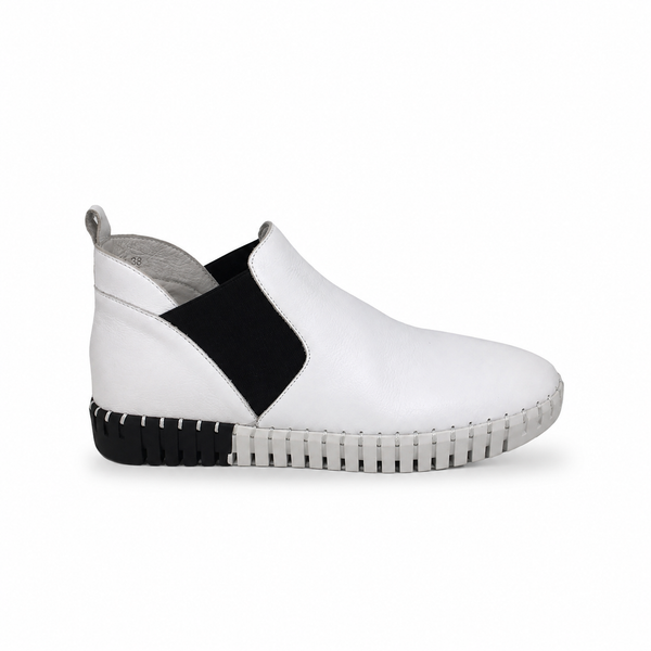 Django & Juliette Lucksa Boot 2 Colours ~ Black ~ White ~ Leather