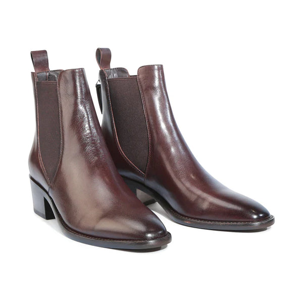EOS Ila Chestnut