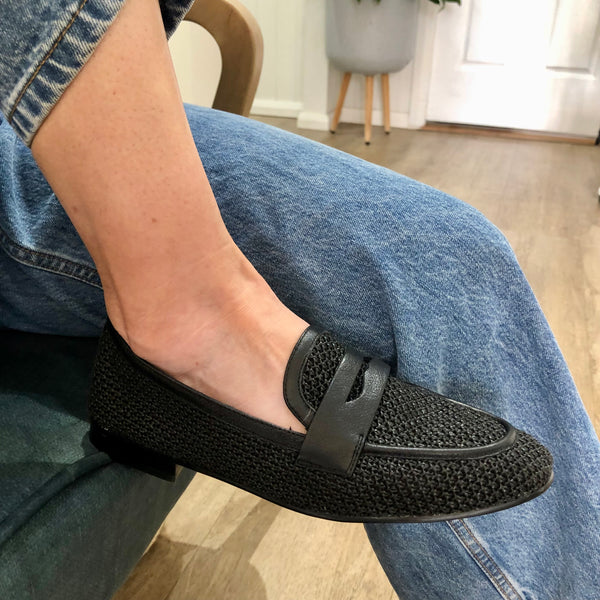 Django & Juliette ~ Iras 2 Colours ~ Natural ~ Black ~ Raffia