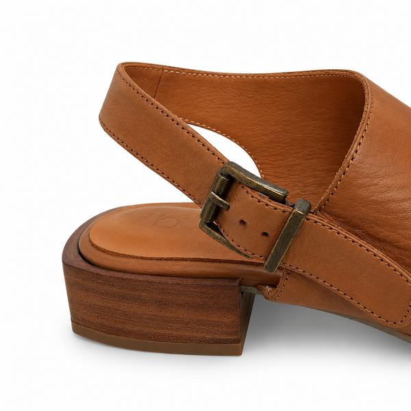 Bueno Delilah 2 Colours ~ Black ~ Coconut ~ Leather