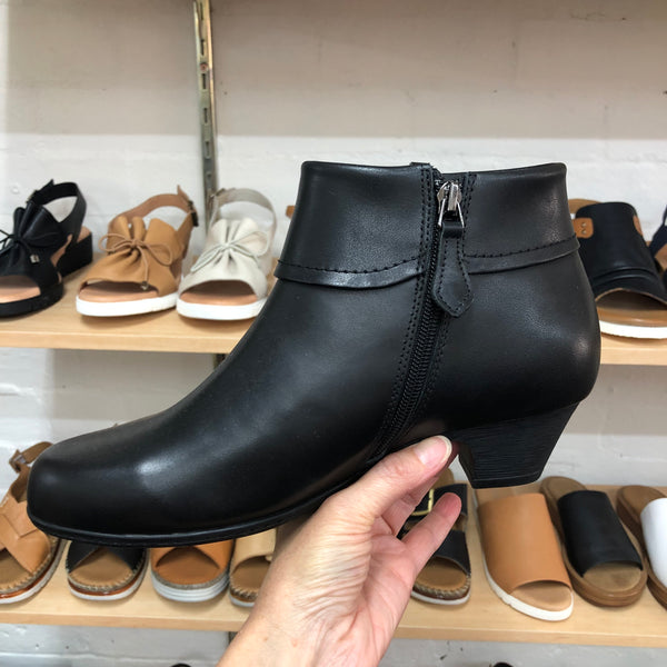 CBD Cooper Black Leather Boot