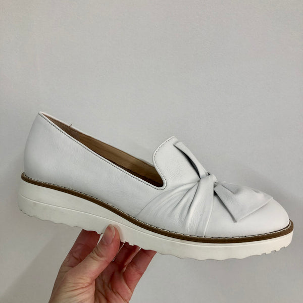 Top End Oclem ~  11 Colours ~ Black ~ Tan ~ Navy ~ Pale Rose ~ Tan Choc Sole ~ Silver ~ Denim ~ White Stripe Multi