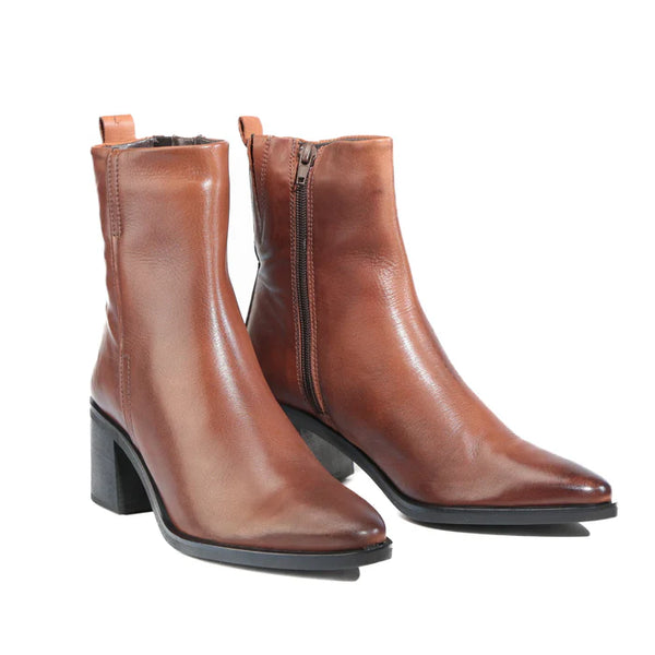EOS Jonier Boot 2 Colours ~ Black ~ Brandy