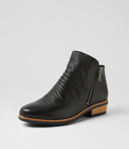 Django & Juliette Lankin ~ Black ~ Chocolate ~ Navy ~ Leather