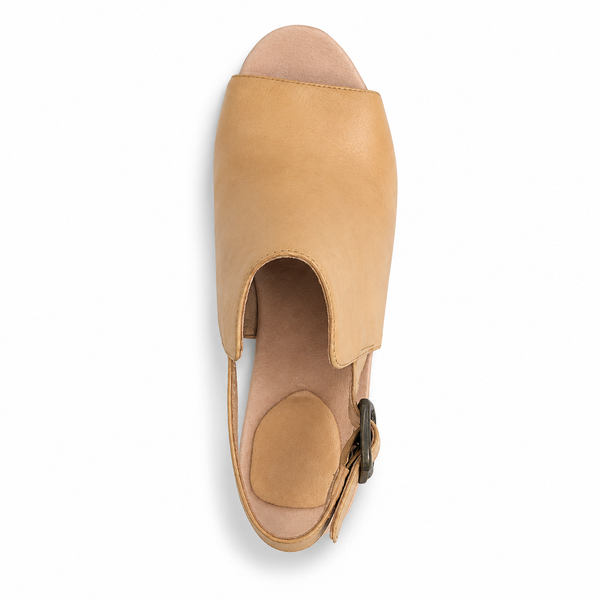 Django and Juliette Sauda Tan Leather
