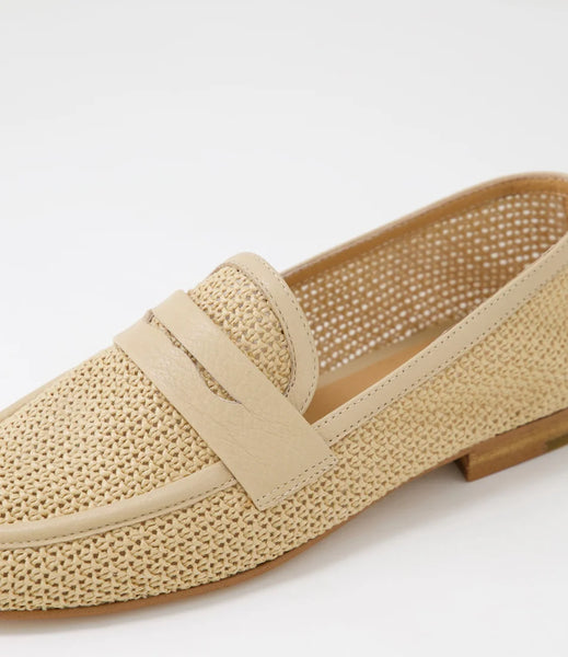 Django & Juliette ~ Iras Natural ~ Black ~ Raffia