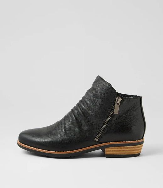 Django & Juliette Lankin ~ Black ~ Chocolate ~ Navy ~ Leather