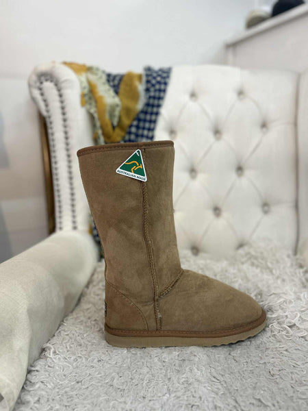 Tall Ugg Boots ~ Chestnut