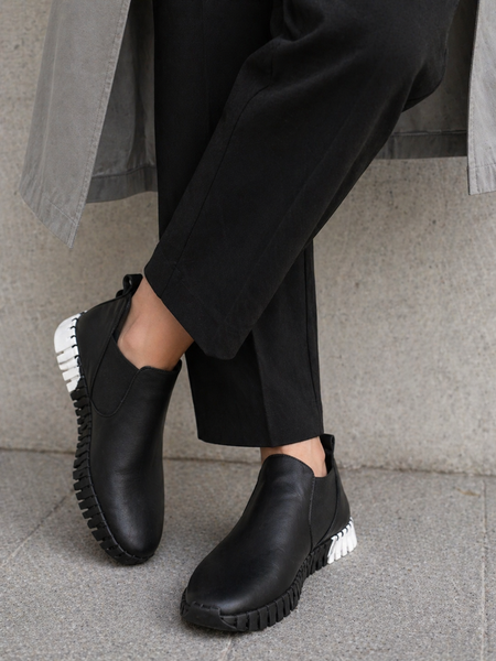 Django & Juliette Lucksa Boot 2 Colours ~ Black ~ White ~ Leather
