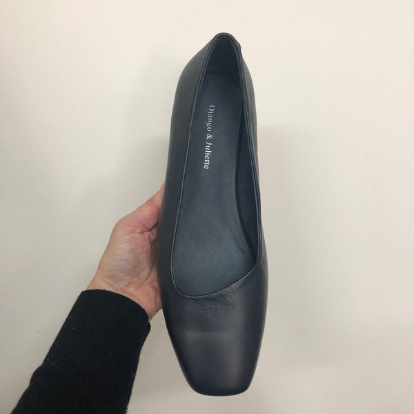 Django and Juliette Belek ~ Tan ~ Black ~ Navy ~ Leather