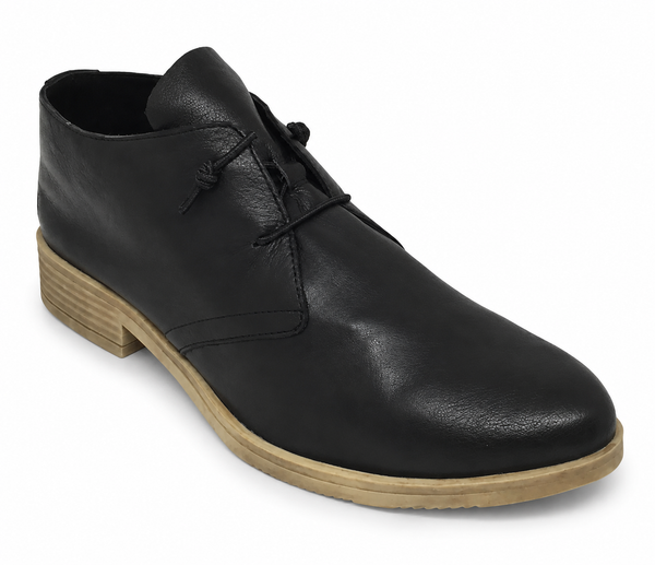 Django & Juliette Karaf Leather ~ Tan ~ Black
