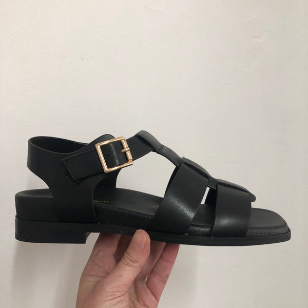 Django & Juliette Etain ~ Black ~ Camel ~ Leather