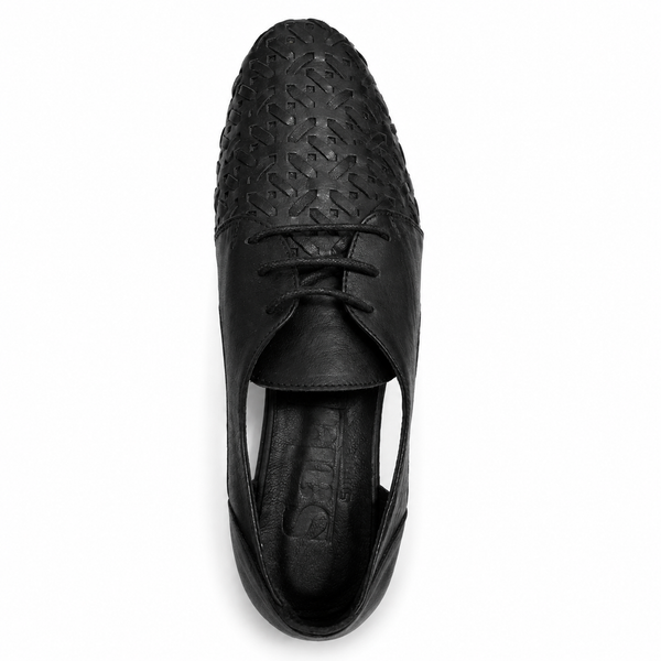 Sala ~ Cramar ~ Black Leather