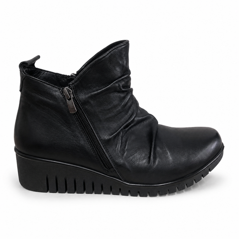 Sala Foley ~ Black ~ Coconut/Tan ~ Leather Boot