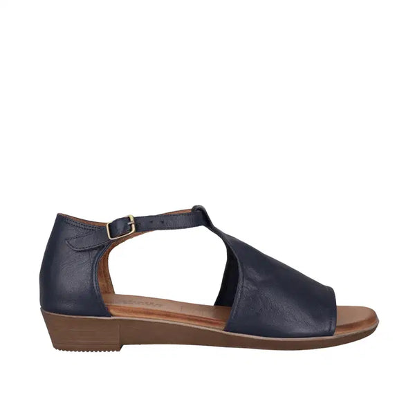 Cabello ~ Content ~ Black ~ Navy ~ Leather