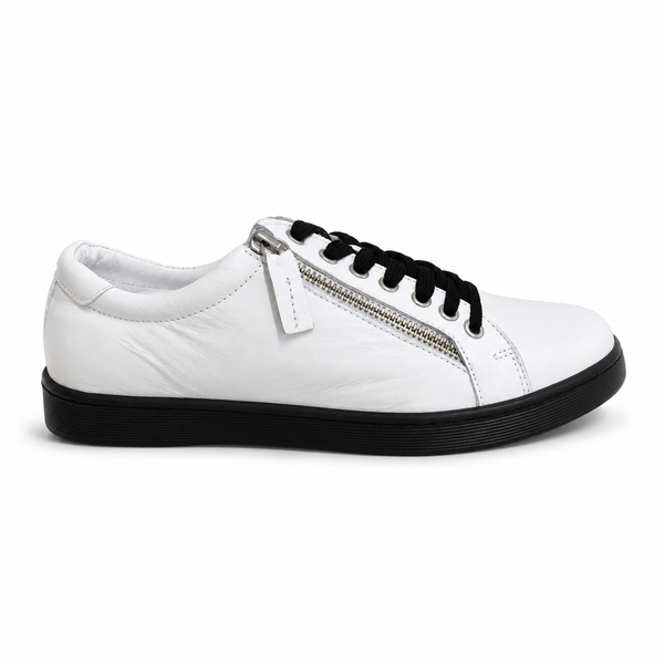 Rilassare Bos White and Black sneaker