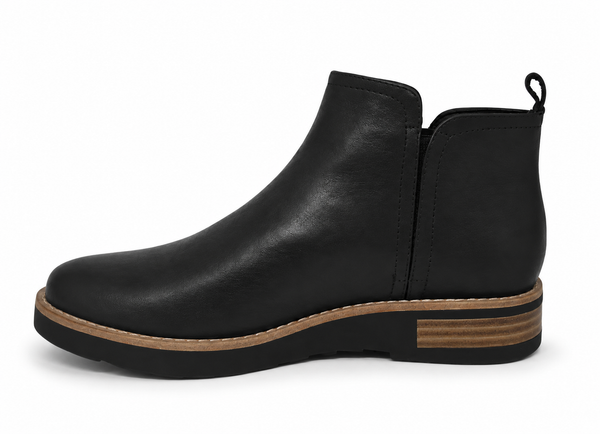 Django & Juliette Robbin Leather Boot ~ Tan ~ Black