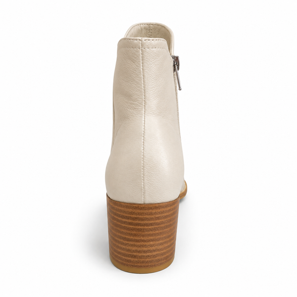 Django & Juliette ~ Mockas ~ 4 Colours ~ Black ~ Chocolate Light Suede ~ Almond ~ Cognac