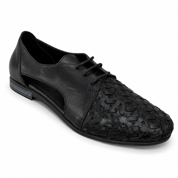 Sala ~ Cramar ~ Black Leather