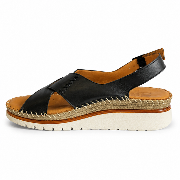 Sala Oamira ~ Coconut ~ Black ~ Leather