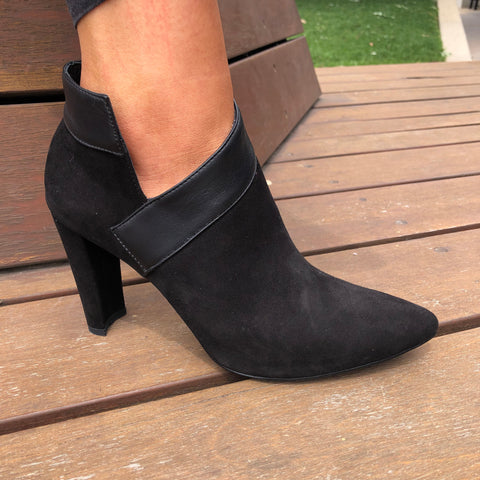 Top End Carmine Black Suede and Leather