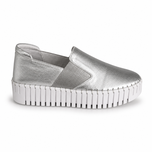 Django & Juliette Becca ~ 6 Colours ~ Tan/Oat Sole ~Silver ~ White ~ Black ~ Almond ~ Black/Black Sole Leather Slip on