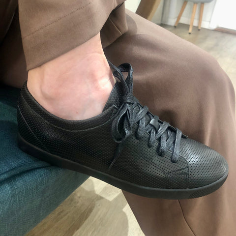 Django & Juliette Gentry ~ Black