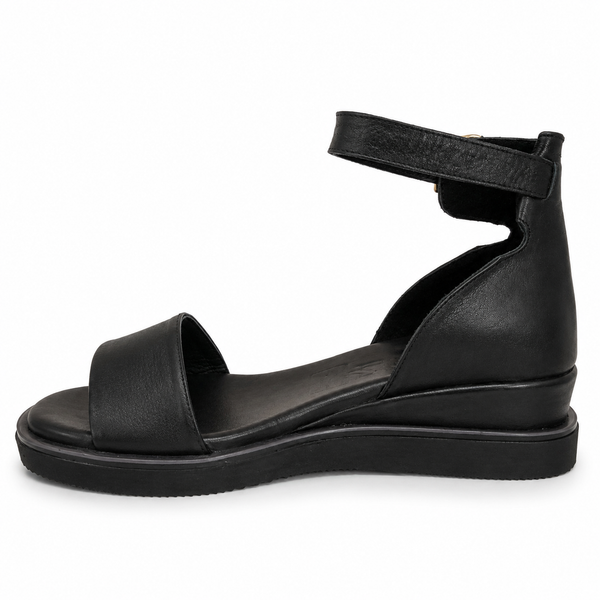 Sala ~ Wimmi 2 Colours~ Black ~ Coconut ~Leather