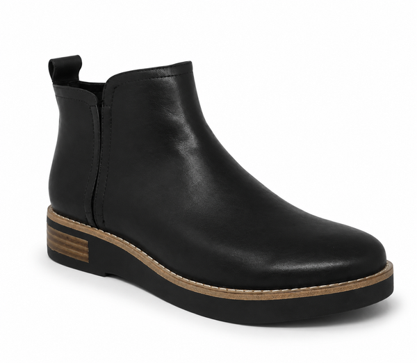 Django & Juliette Robbin Leather Boot ~ Tan ~ Black