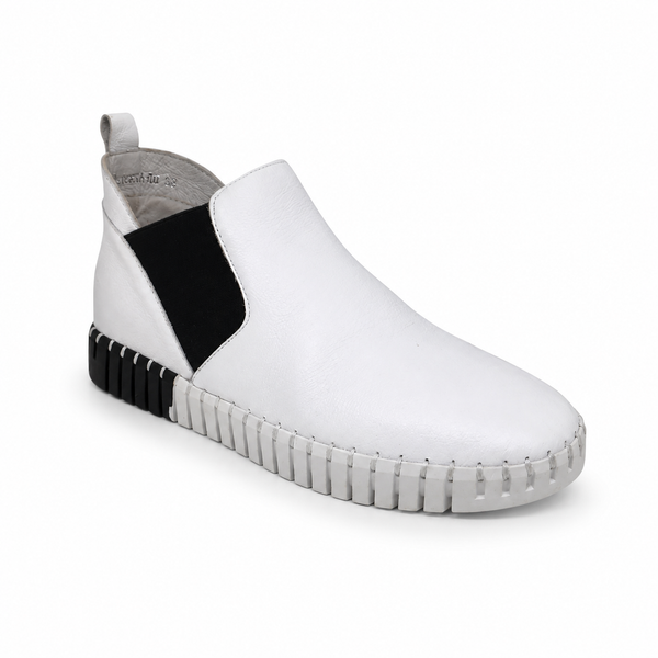 Django & Juliette Lucksa Boot 2 Colours ~ Black ~ White ~ Leather