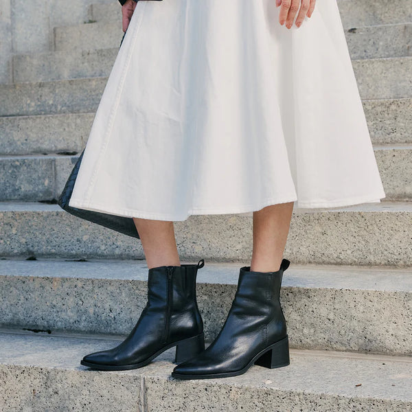 EOS Jonier Boot 2 Colours ~ Black ~ Brandy