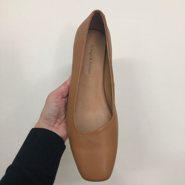 Django and Juliette Belek ~ Tan ~ Black ~ Navy ~ Leather