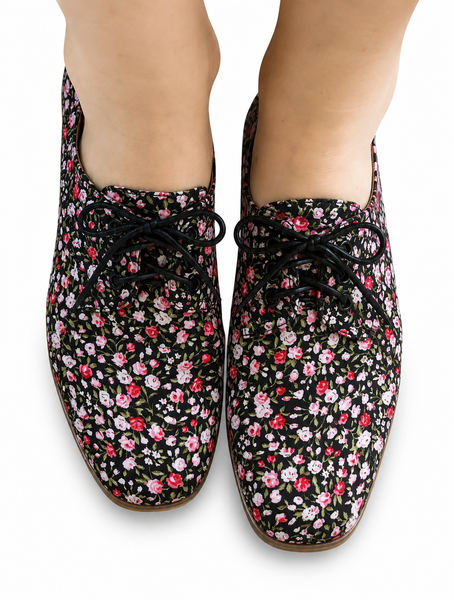 Isabella Rio Flower Floral Fabric Brouge