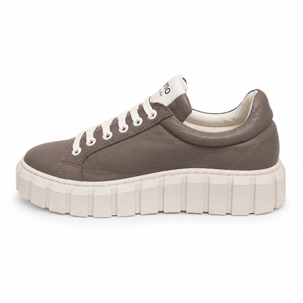 Bueno Satine ~ Darkstone Leather
