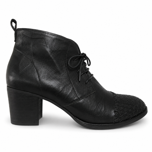 Silent D Waldo Black Shrunken Leather by Django & Juliette