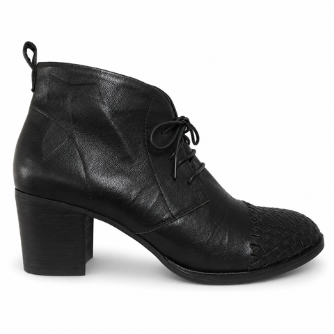 Silent D Waldo Black Shrunken Leather by Django & Juliette