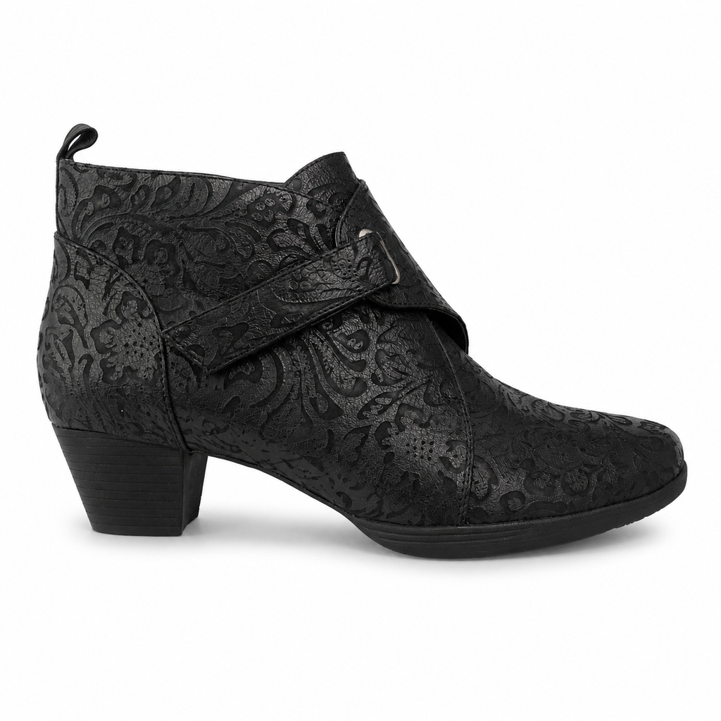 Hinako Cooma Black Embossed Boot